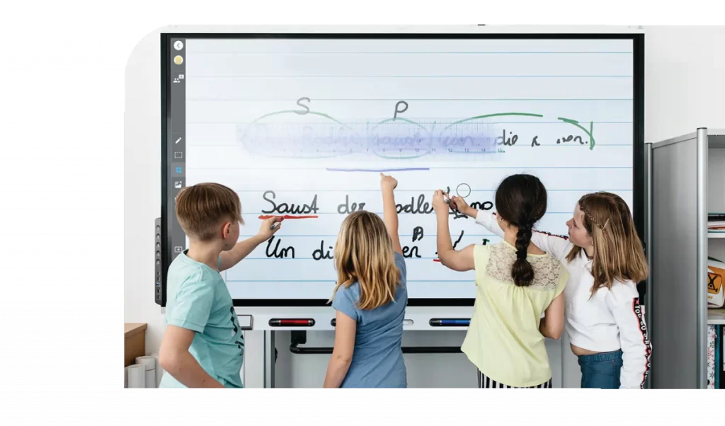SMART Board 7000R Designed for education